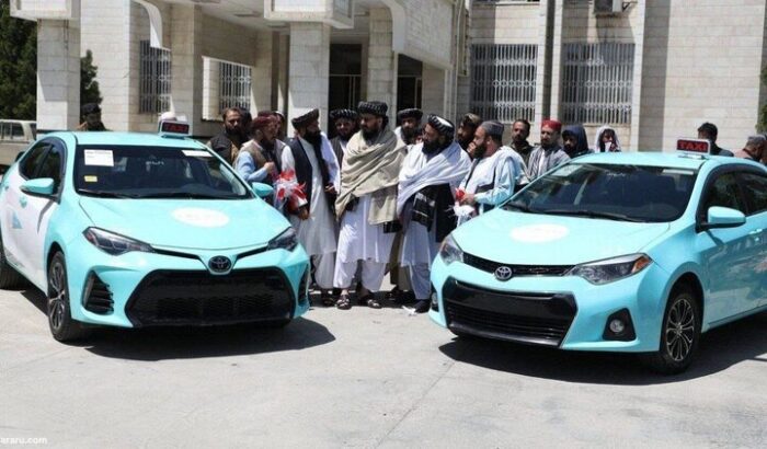 طالبان رنگ تاکسی‌های افغانستان را تغییر داد+عکس