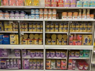 توزیع شیرخشک در داروخانه های زاهدان فقط با ارائه کد ملی و تاریخ تولد کودک